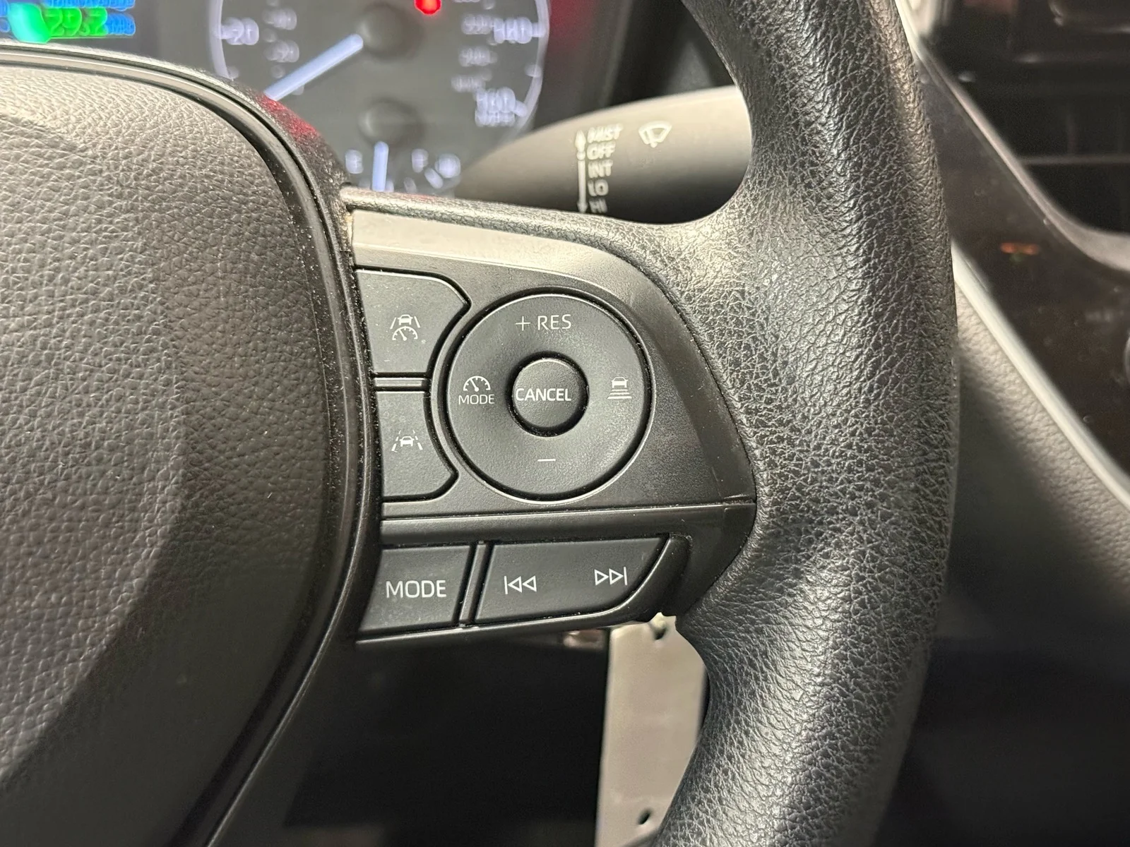 Used 2024 Midnight Black Metallic (218) Toyota LE image 13