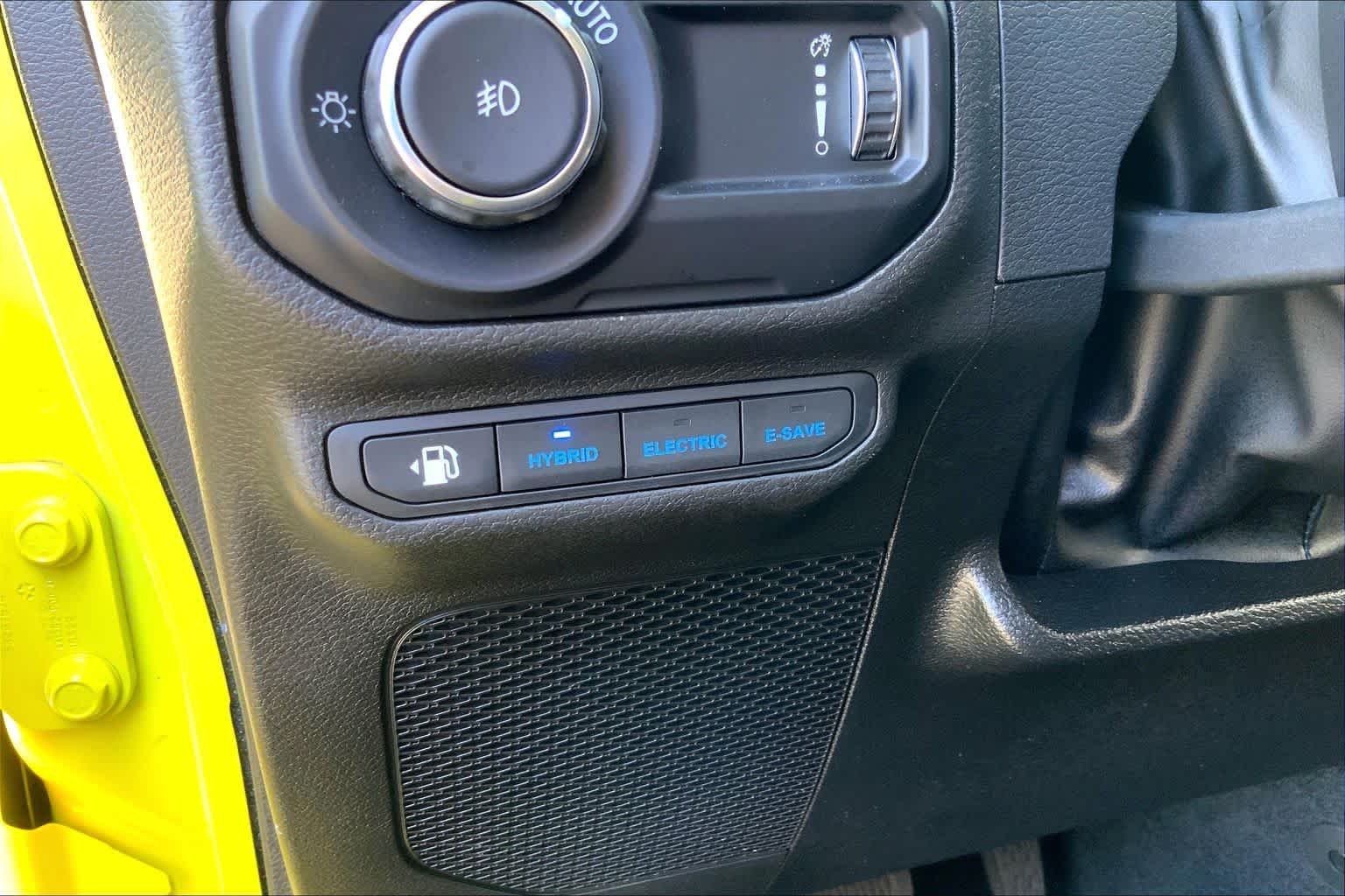 2023 Jeep Wrangler 4xe Rubicon 4XE - Photo 32