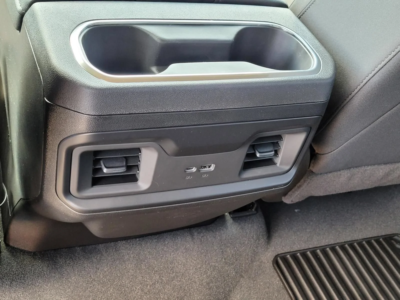 2026 Chevrolet Silverado 1500 RST - Photo 11