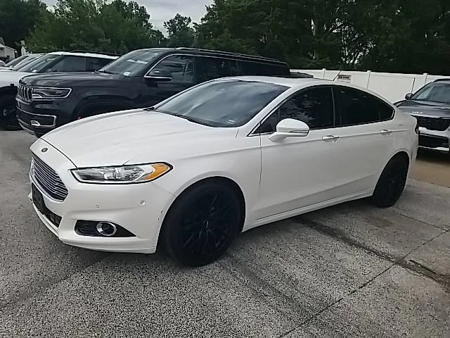 Used 2013 White Ford Titanium image 14