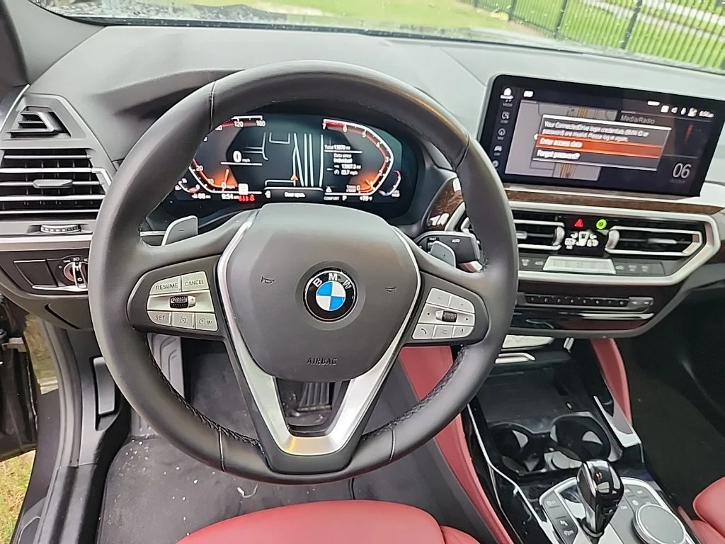 Used 2024 Dark Graphite Metallic BMW xDrive30i image 4
