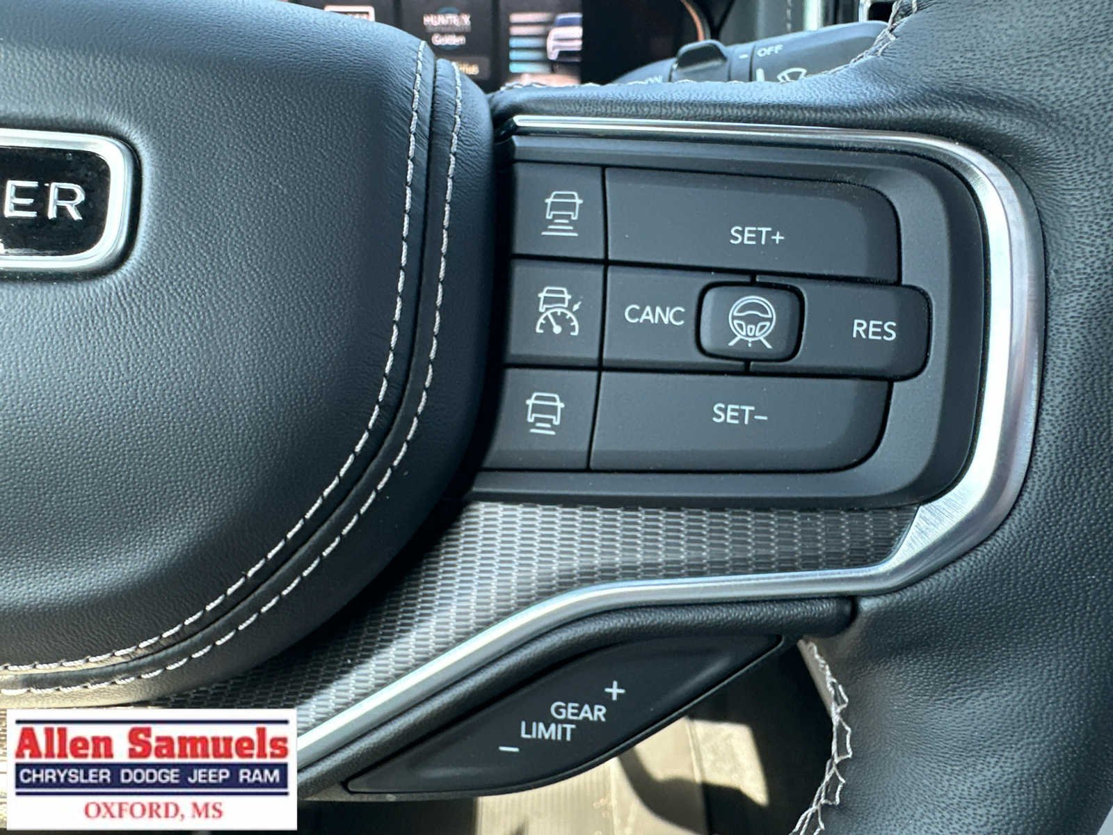 2026 Jeep Grand Wagoneer Summit Obsidian - Photo 21