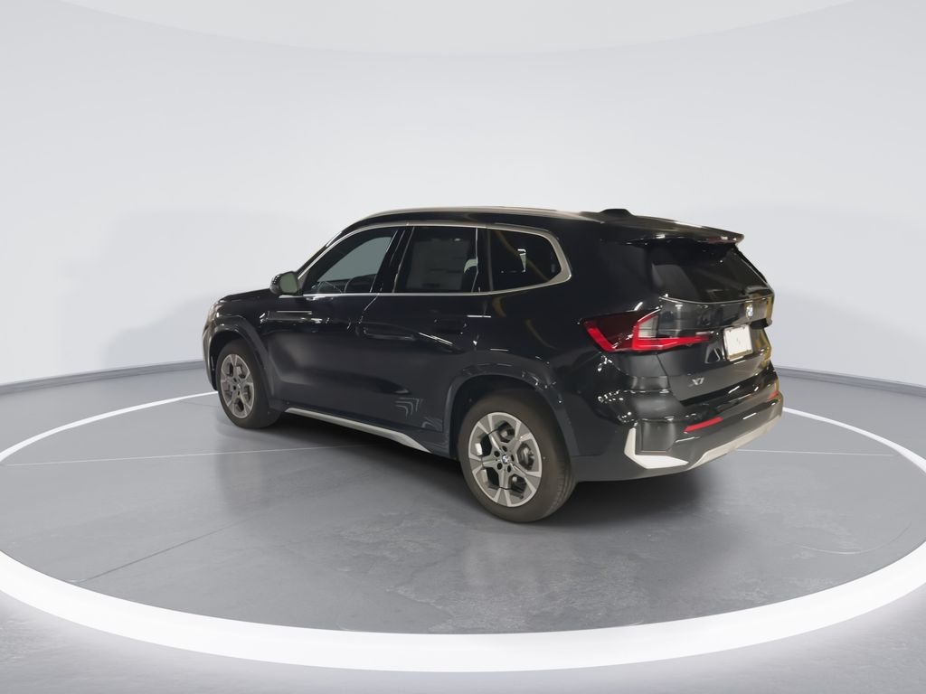 Used 2026 Black BMW xDrive28i image 6