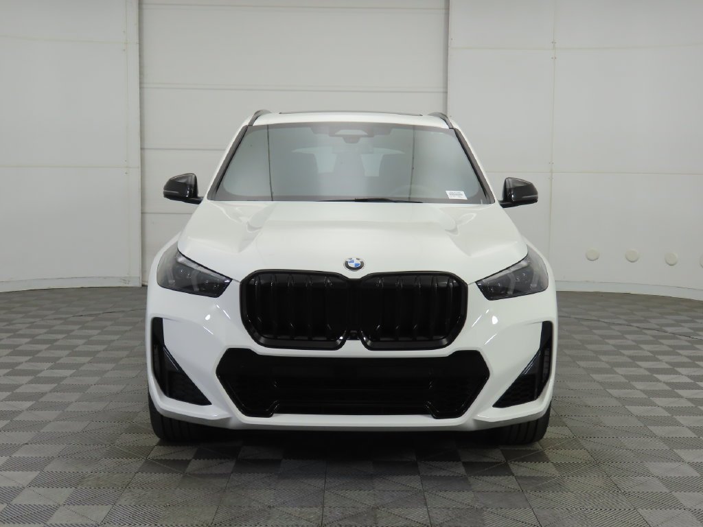 Certified Used 2026 Alpine White BMW xDrive28i image 3