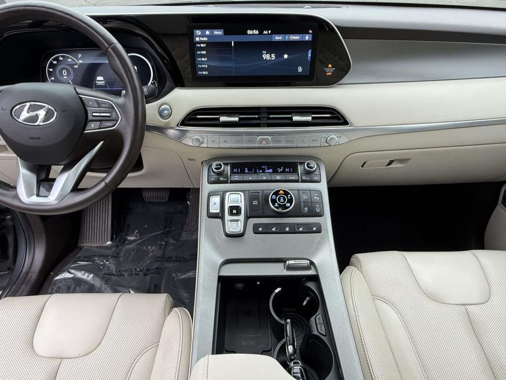 Certified Used 2020 Graphite Hyundai Limited image 19
