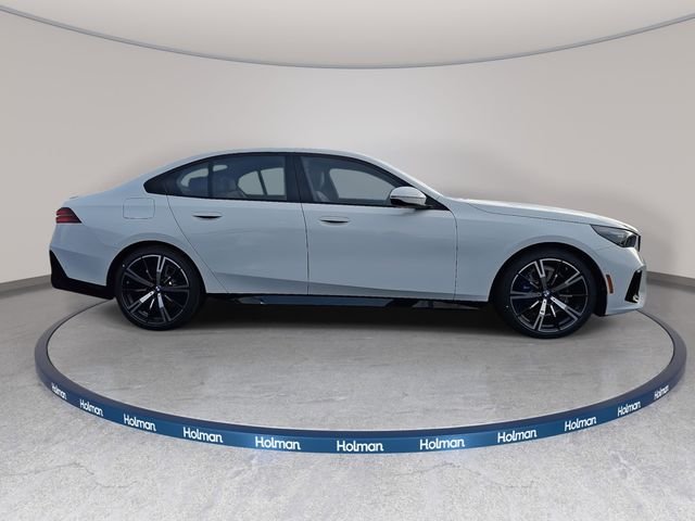Certified Used 2026 Alpine White BMW 530i xDrive image 4