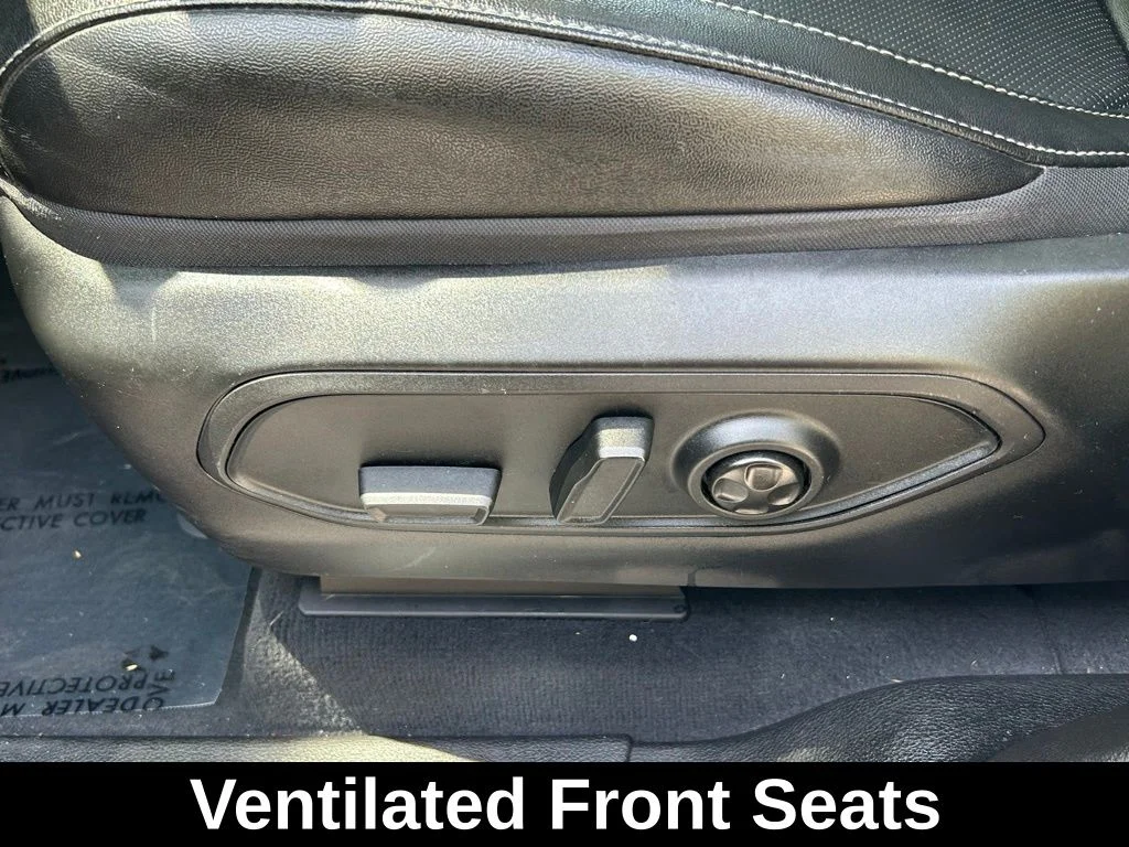 Used 2023 Silver Jeep 4xe image 18