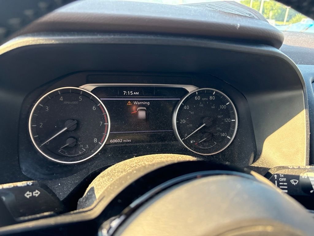 Used 2021 Gray Nissan SL image 4