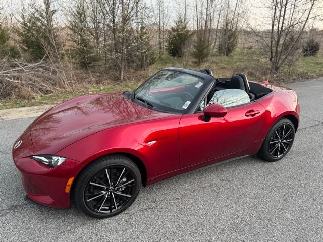 2025 Mazda MX-5 Miata Grand Touring's photo