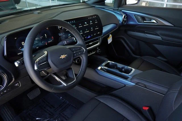 2026 Chevrolet Equinox EV 2LT - Photo 2