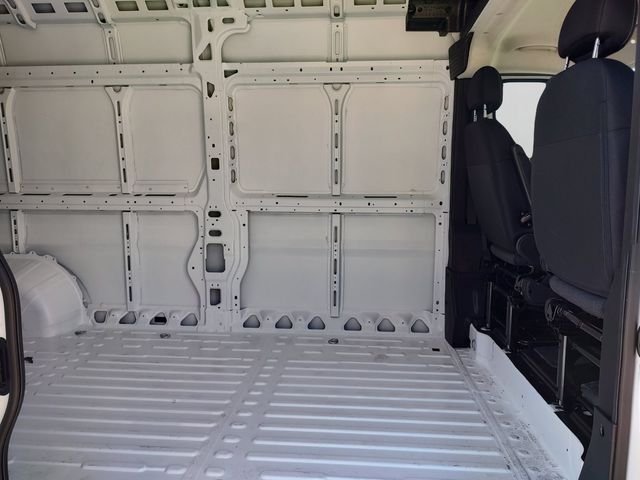 New 2026 Bright White Clear-Coat Exterior Paint RAM High Roof image 28