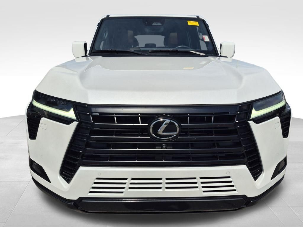Used 2024 White Lexus 550 Luxury image 8