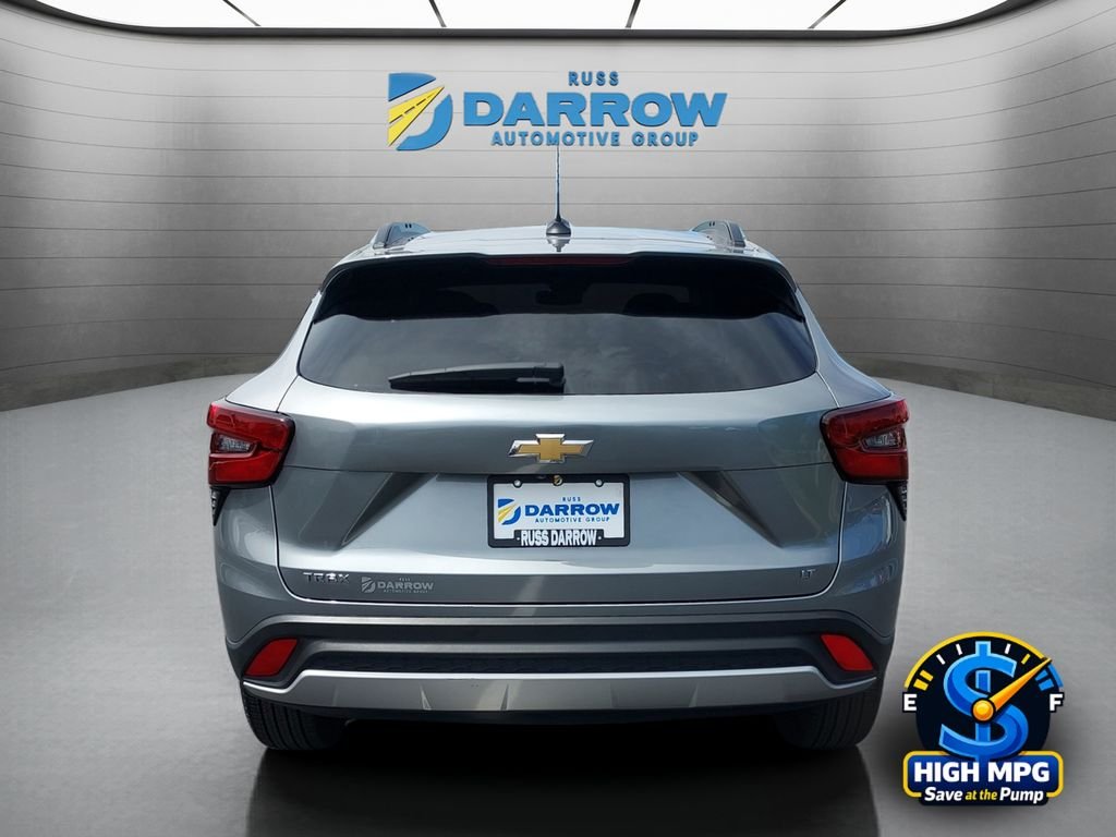 Used 2025 Gray Chevrolet LT image 4