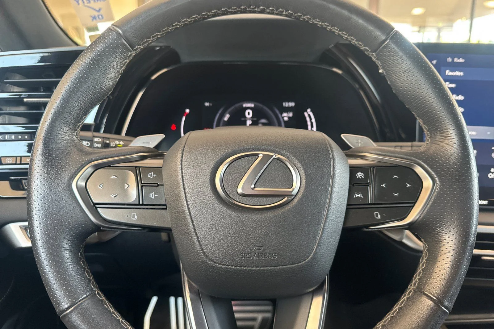 2024 Lexus RX Hybrid 500h - Photo 20
