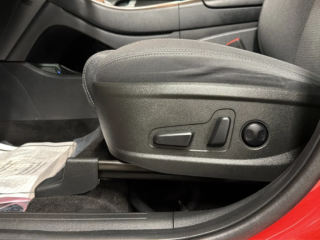 Used 2023 Red Hyundai SEL image 17
