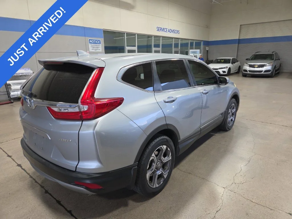 Certified Used 2018 Lunar Silver Metallic Honda EX-L image 3