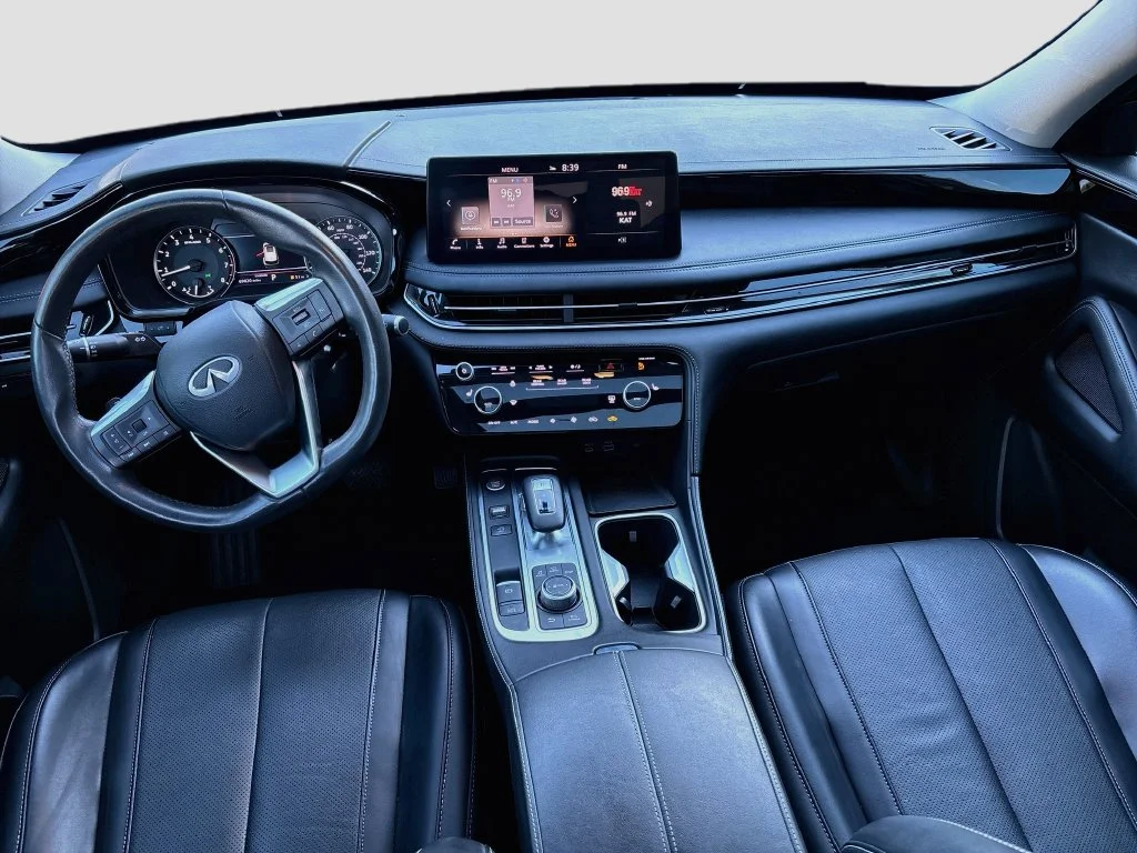 Used 2024 Graphite Shadow INFINITI PURE image 22