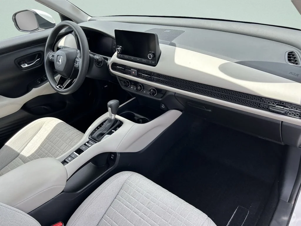 Used 2025 White Honda LX image 16
