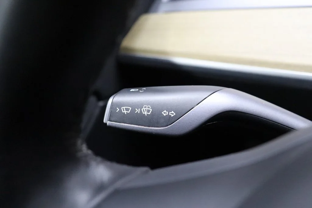 Used 2022 Pearl White Multi-Coat Tesla Performance image 46