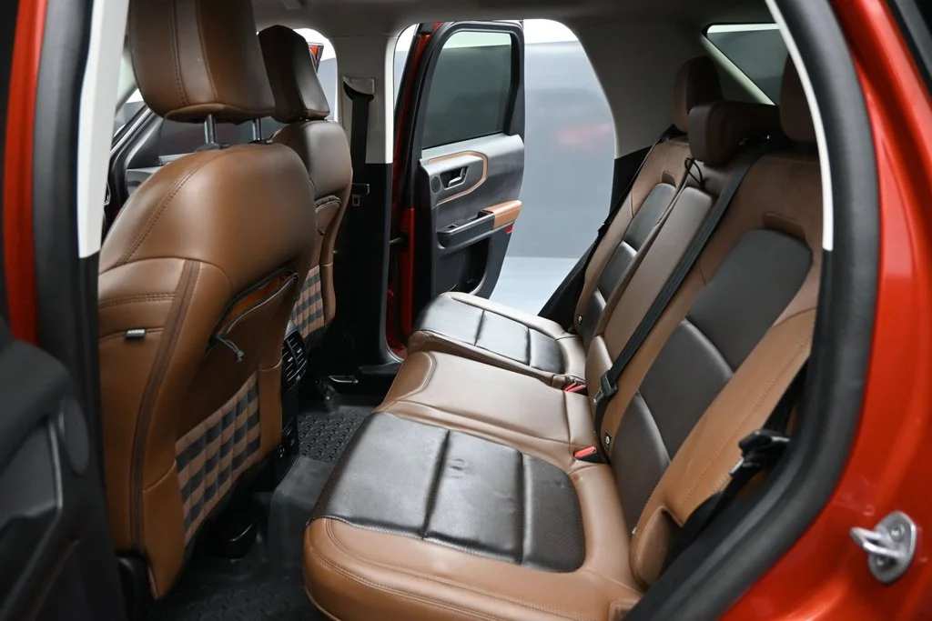 Used 2023 Red Ford Badlands image 17