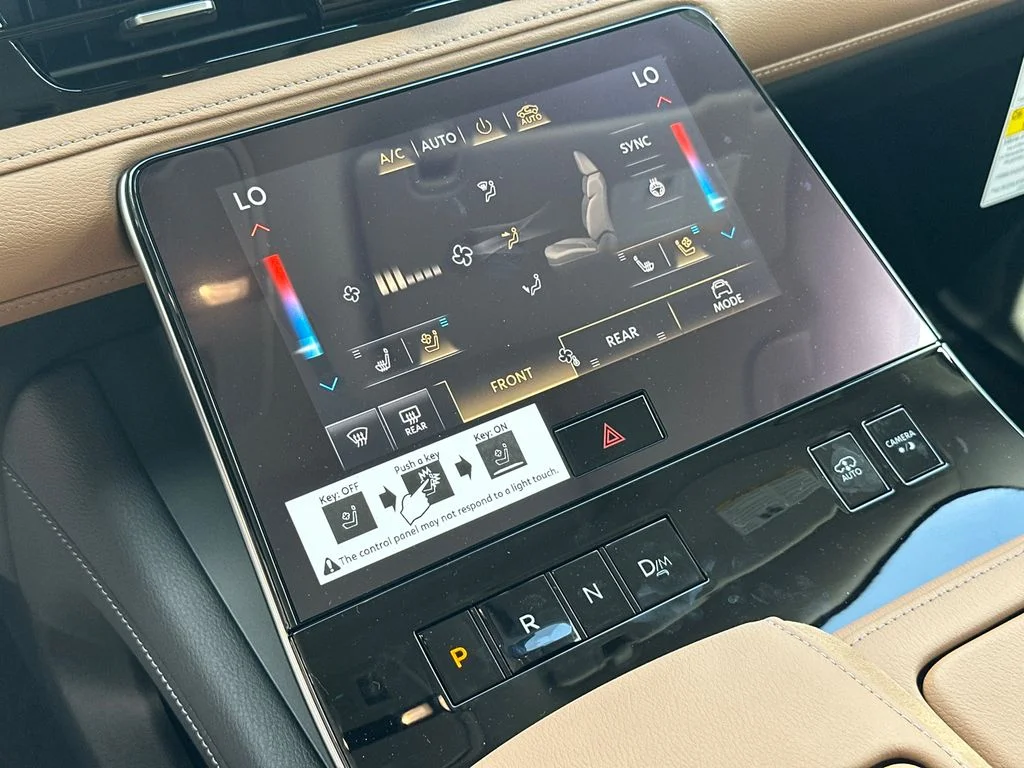 New 2027 RADIANT WHITE INFINITI Luxe 2WD image 27