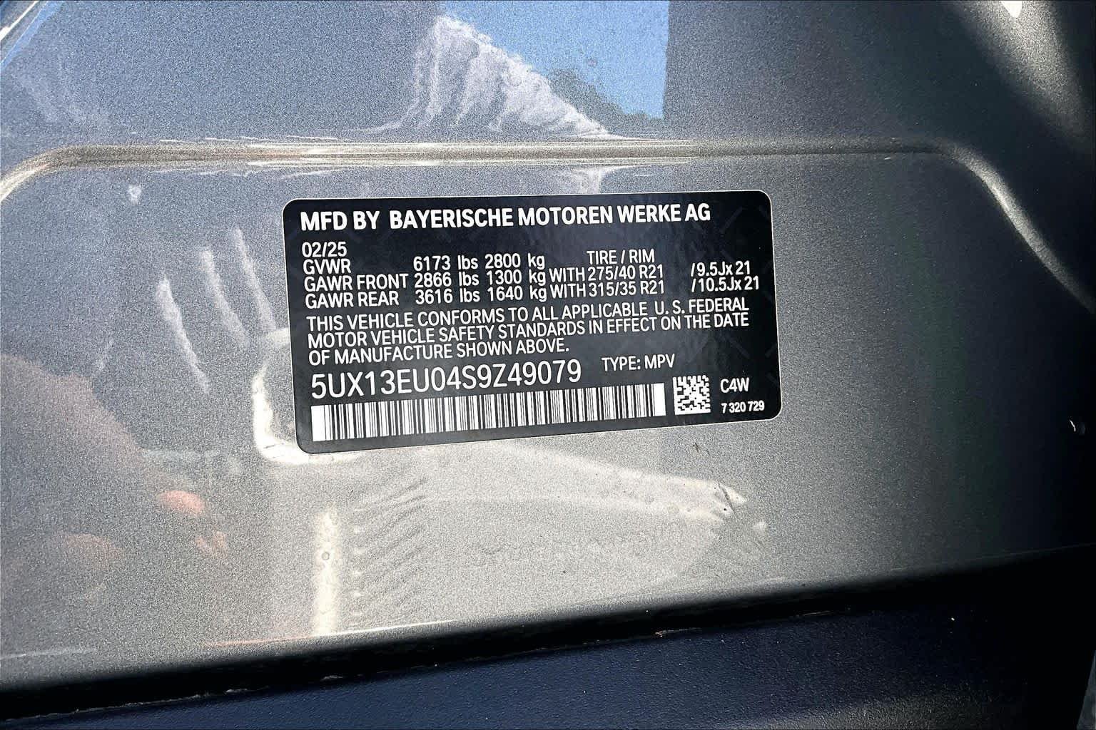 Certified Used 2025 Skyscraper Grey Metallic BMW sDrive40i image 34