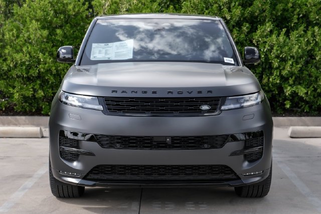 Used 2025 Gray Land Rover Dynamic SE image 8