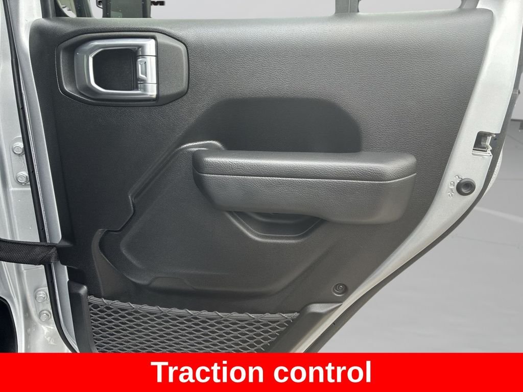 Used 2023 Silver Jeep Rubicon image 20