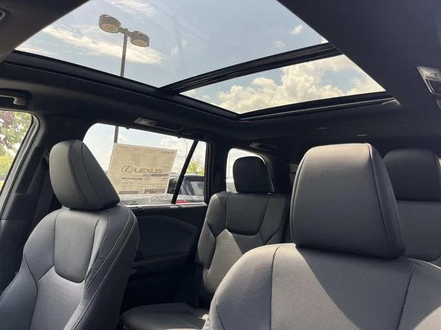 New 2026 Wind Chill Pearl Lexus PREMIUM AWD image 26