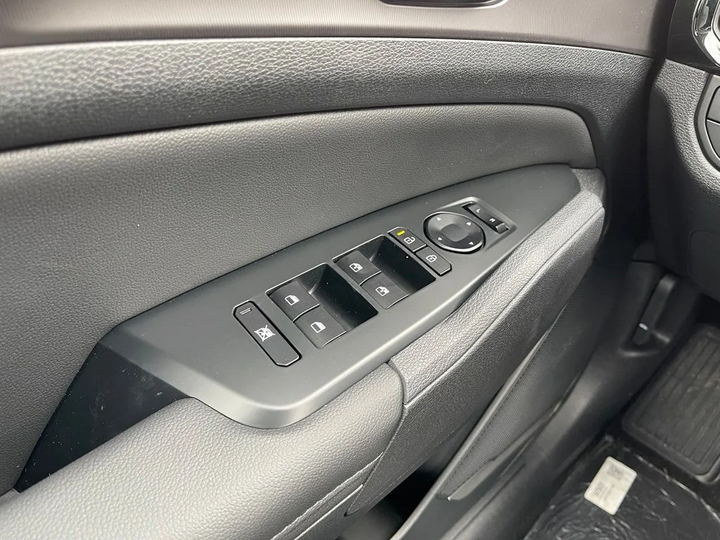 New 2026 Gray Kia EX image 20