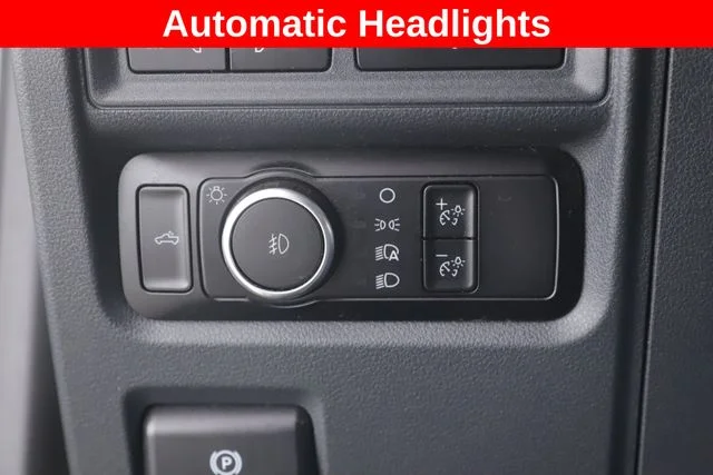 Used 2024 Silver Ford XLT image 19