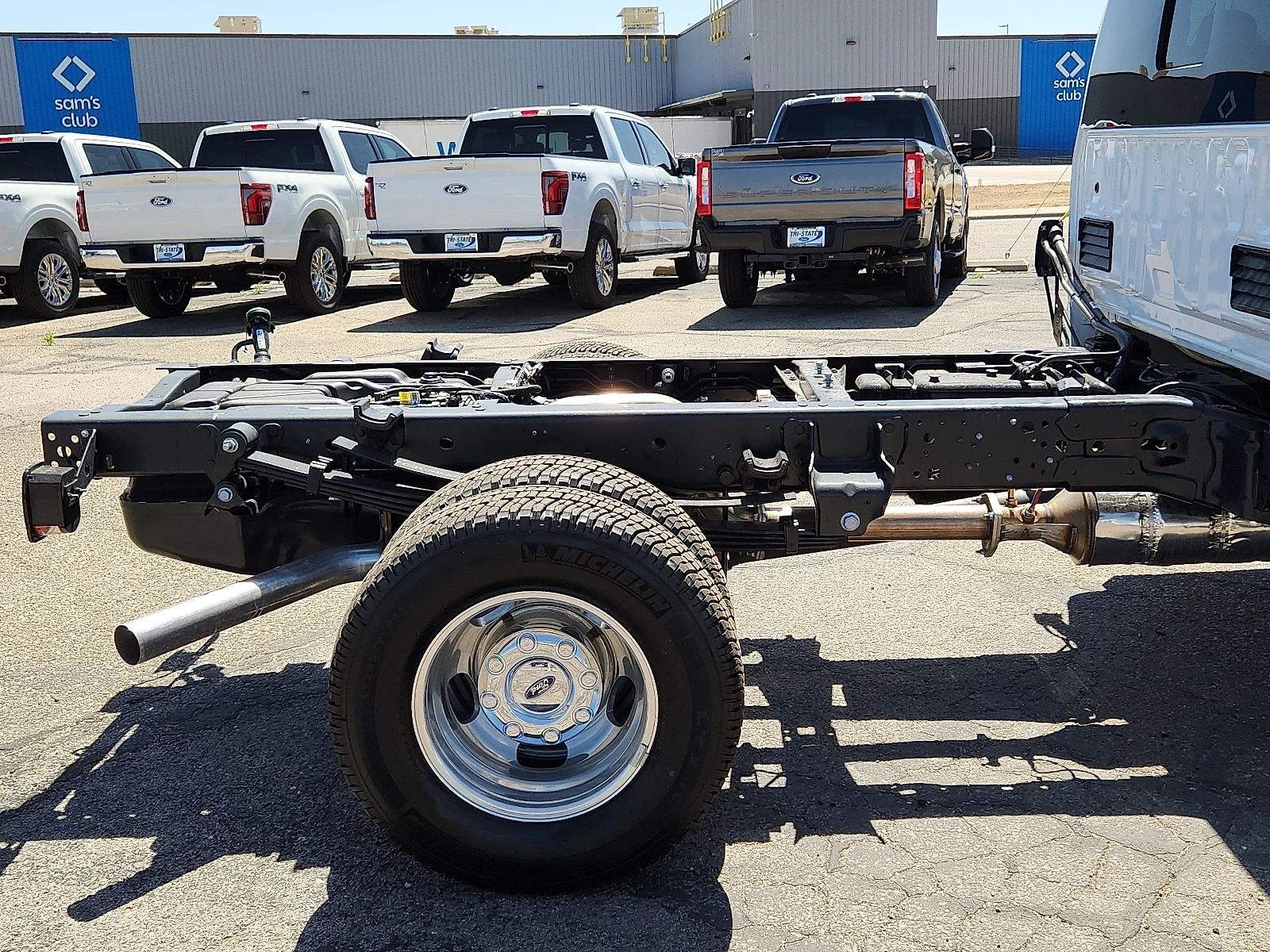 New 2026 Oxford White Ford F-350&reg; XL image 10