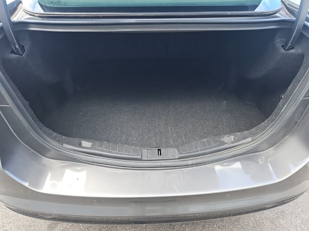 Used 2014  Ford SE image 23