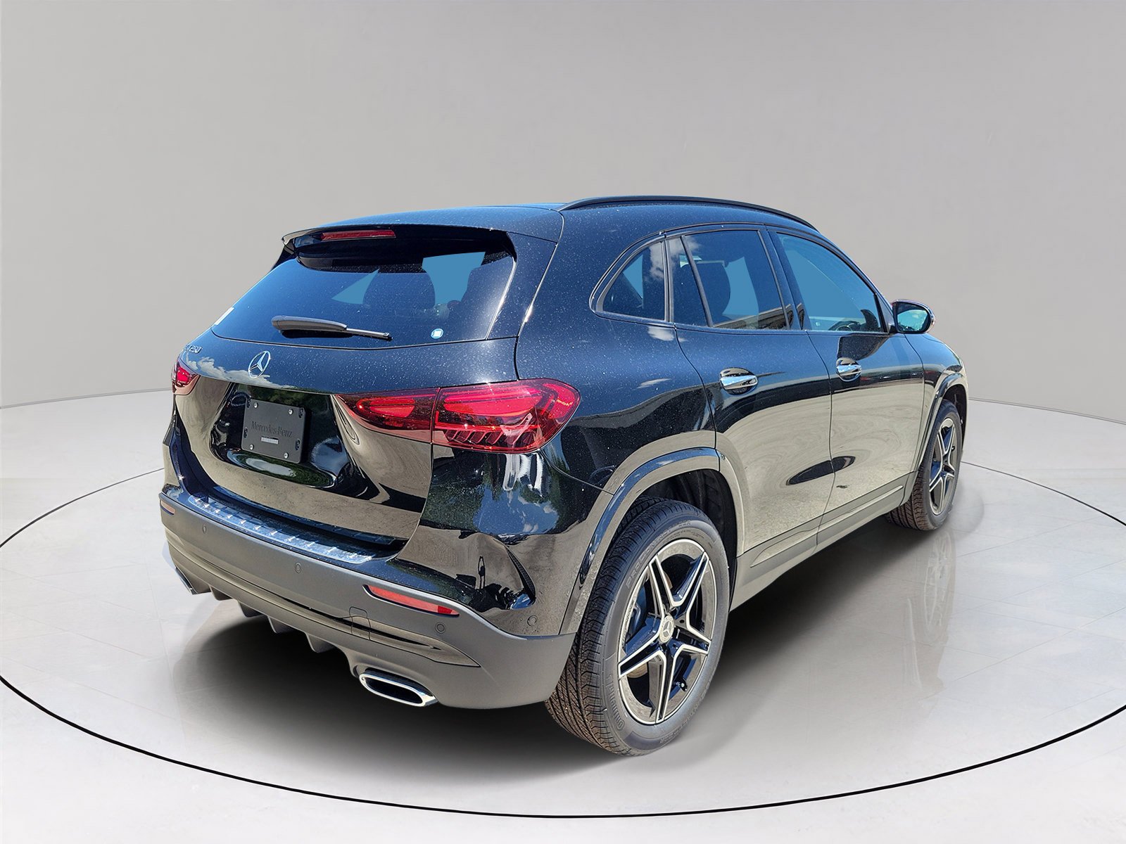 New 2026 Night Black Mercedes-Benz GLA 250 image 36