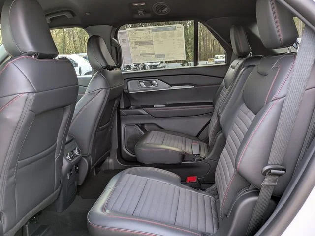 New 2026 Star White Metallic Tri-Coat Ford ST-Line image 14
