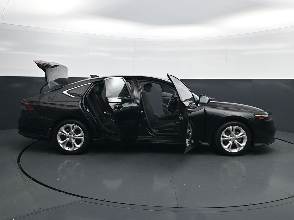 Certified Used 2025 Crystal Black Pearl Honda LX image 45