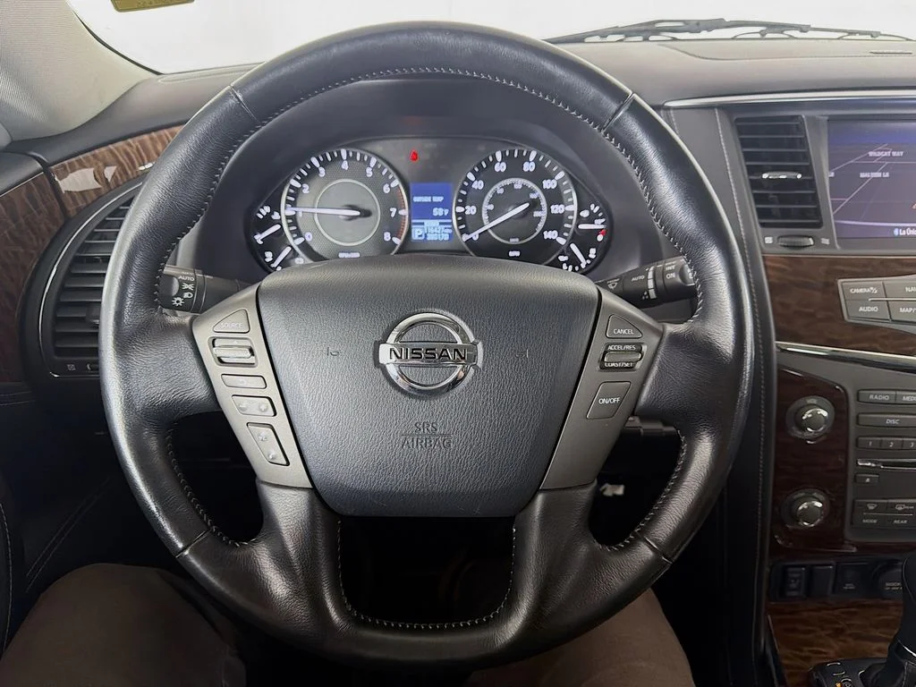 Used 2018 White Nissan SL image 13