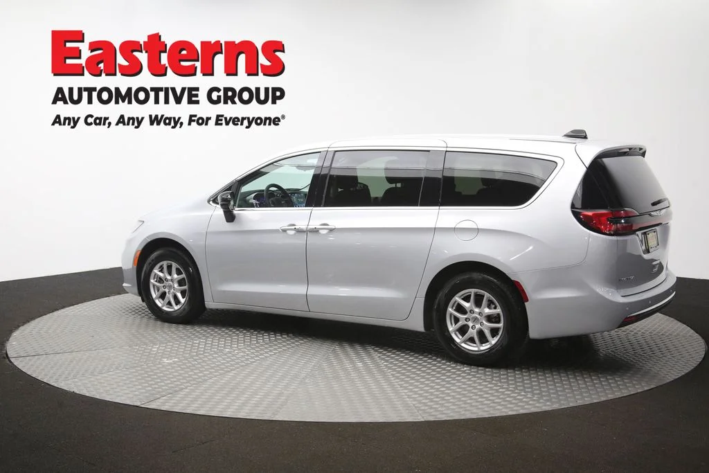 Used 2024 Silver Chrysler Touring L image 64