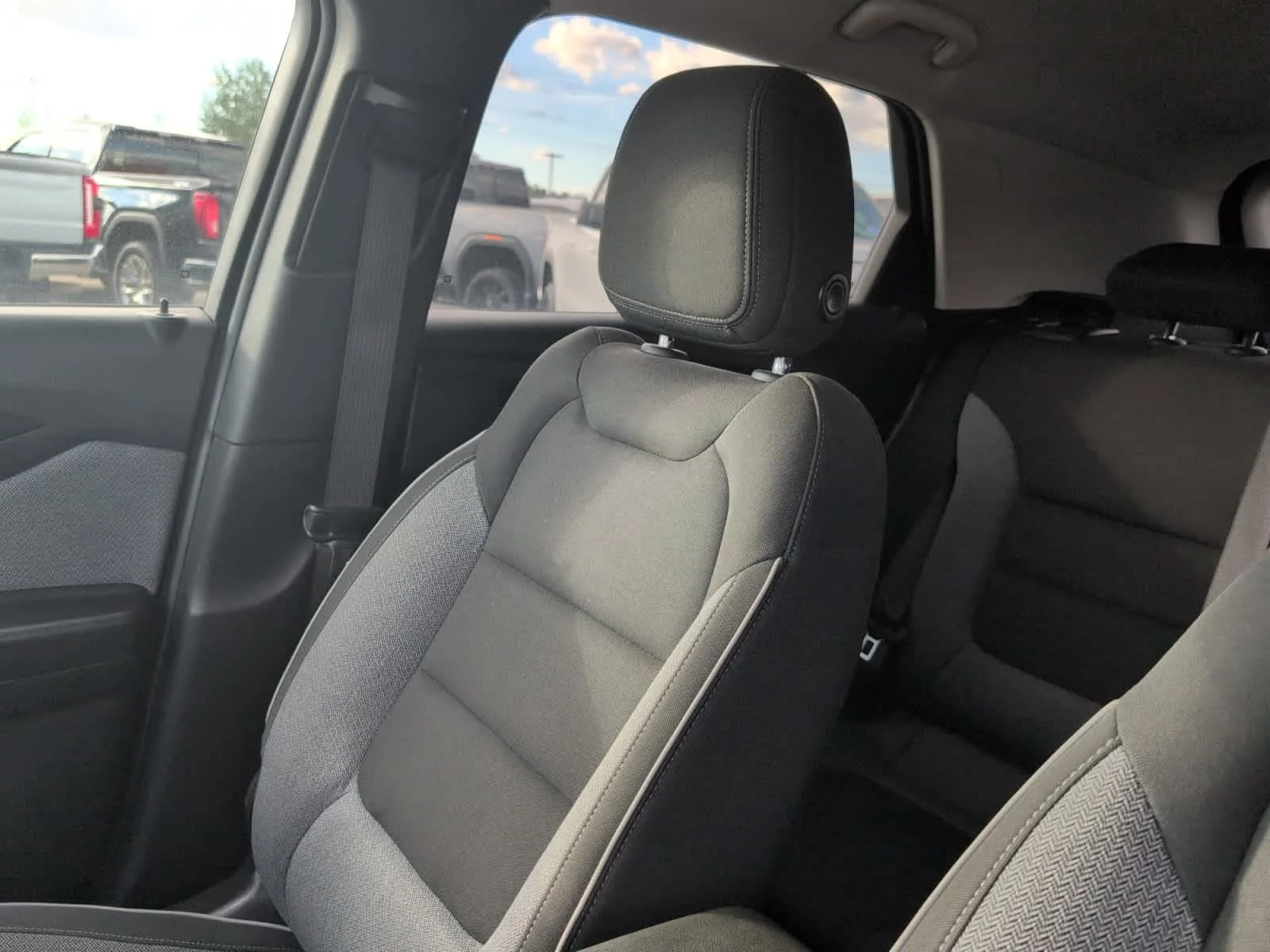 Used 2025 Sterling Gray Metallic Chevrolet LT image 28