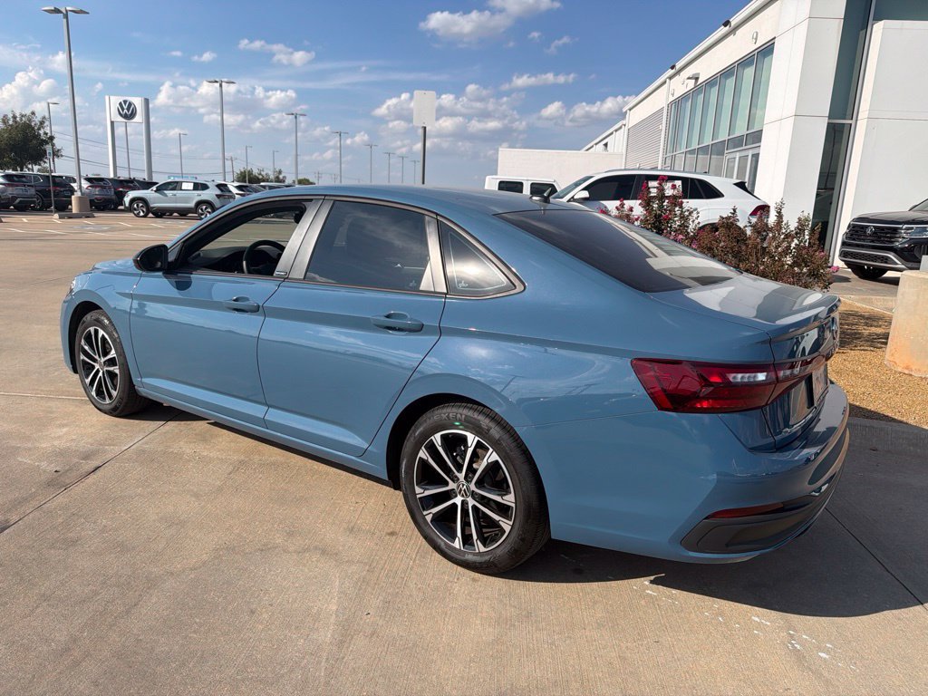 Used 2025 Monterey Blue Volkswagen 1.5T Sport image 6