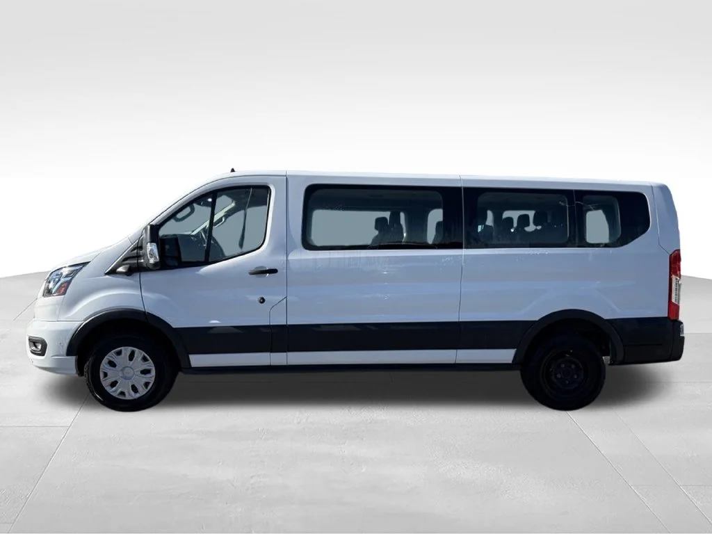 Used 2023 White Ford XLT image 2