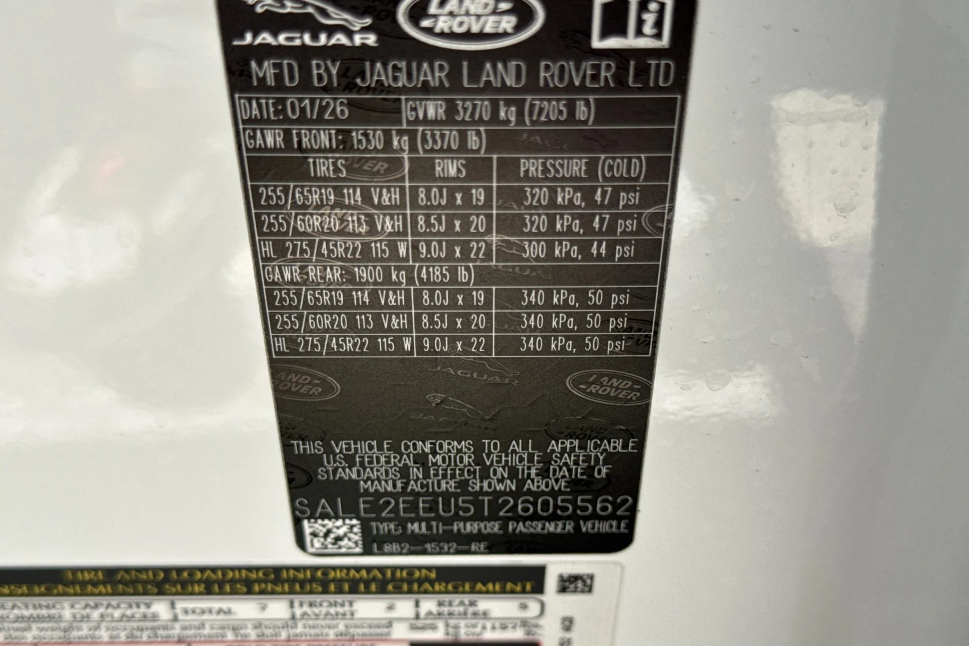 New 2026 FUJI WHITE Land Rover X-Dynamic SE image 29