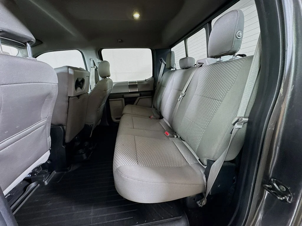 Used 2015 Gray Ford XLT image 28