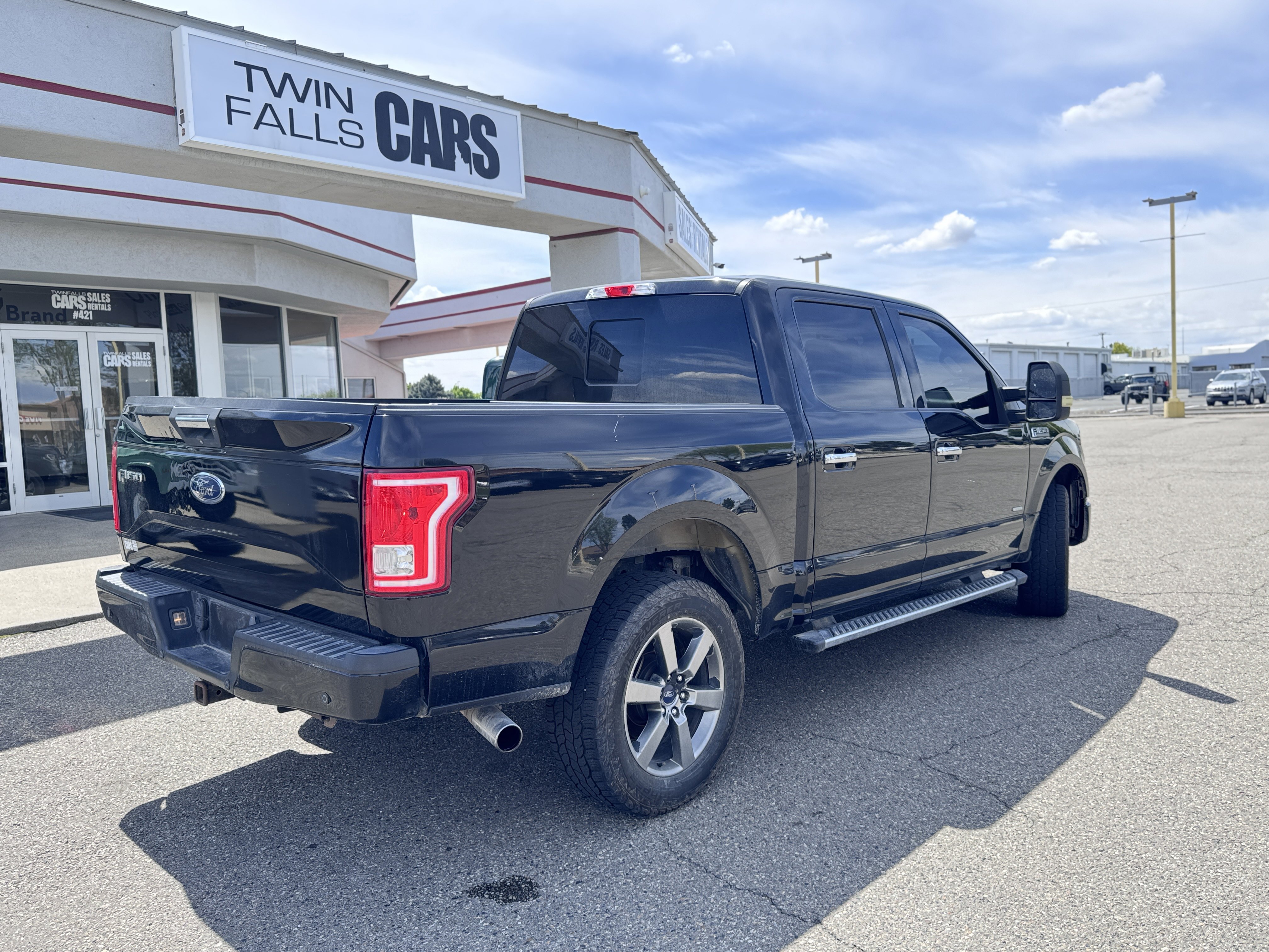 Used 2016 Black Ford XLT image 8