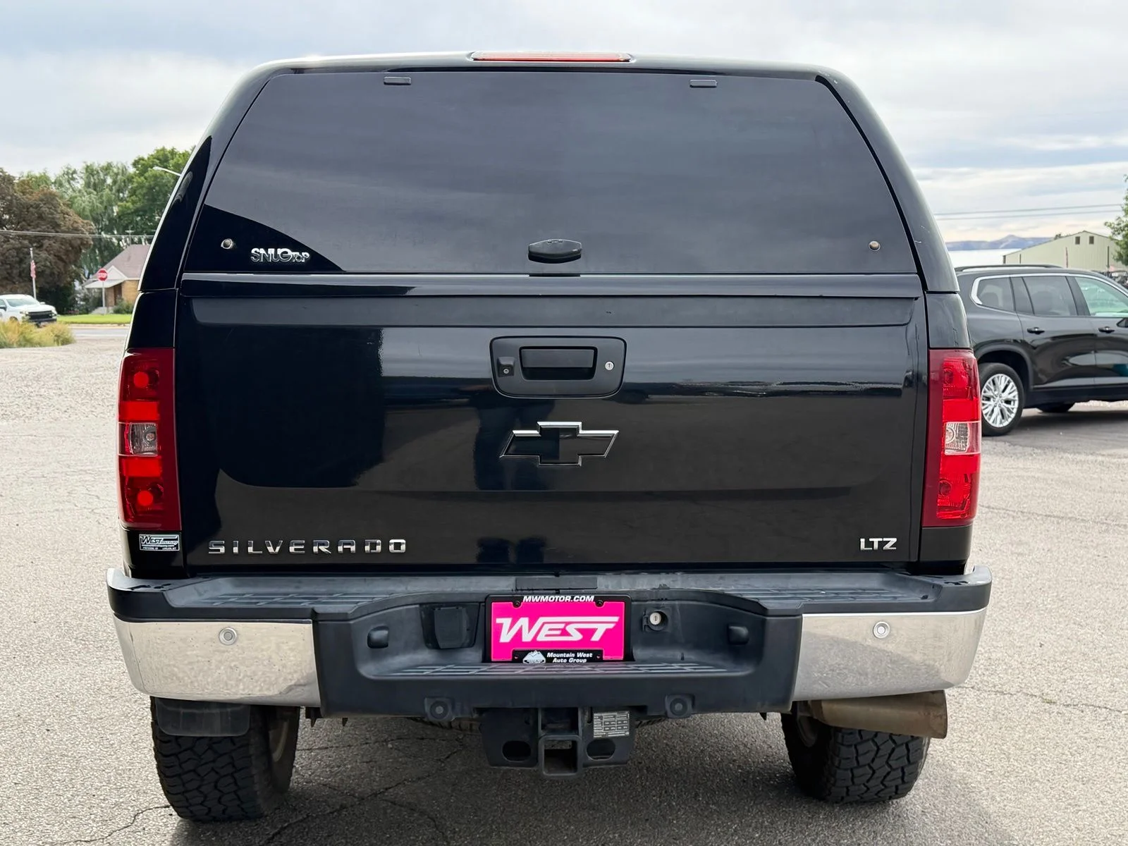 Used 2011 Black Chevrolet LTZ image 8