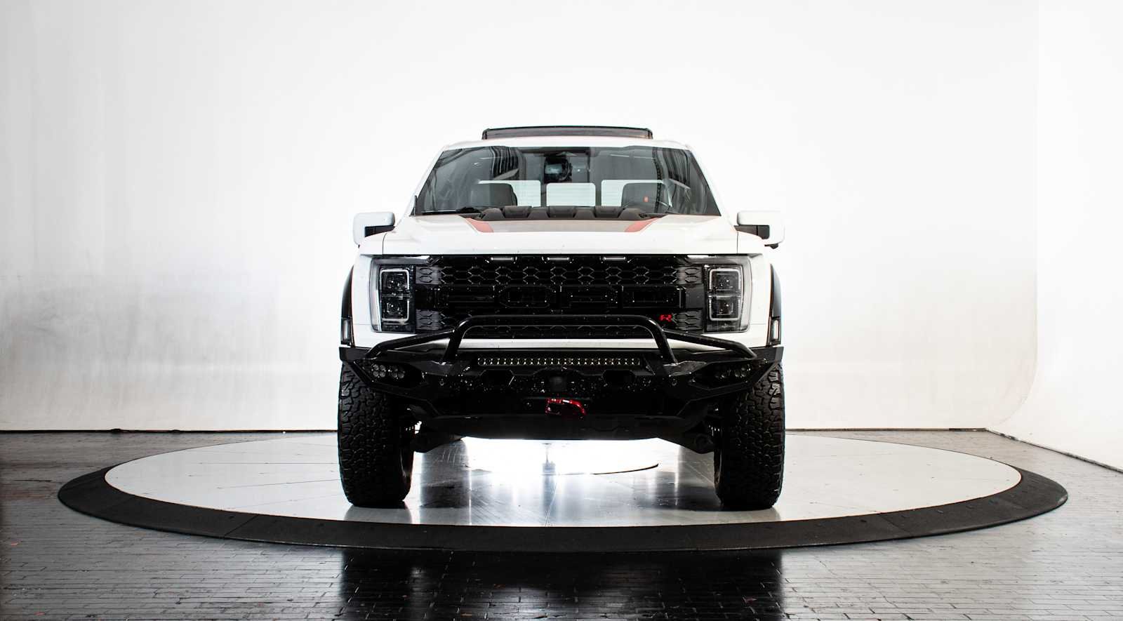 2023 Ford F-150 Raptor - Photo 9