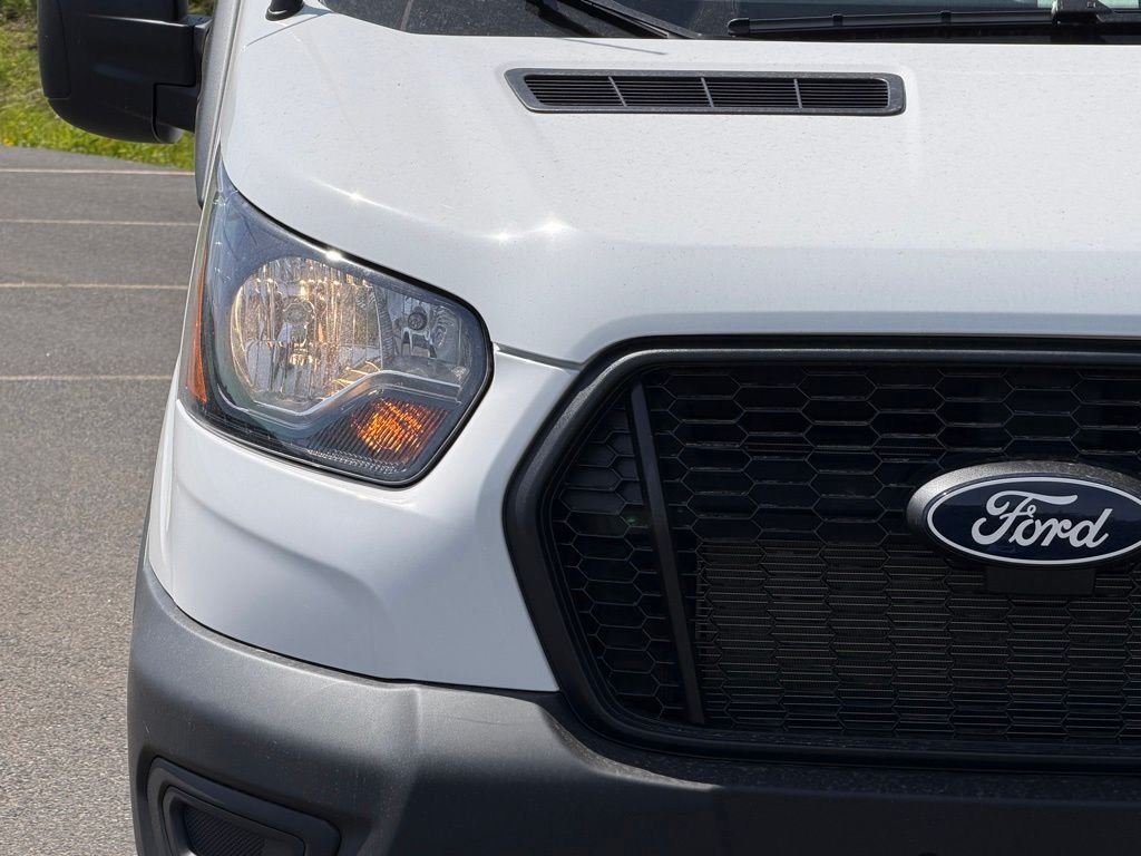 New 2026 Oxford White Ford Cargo Van image 2
