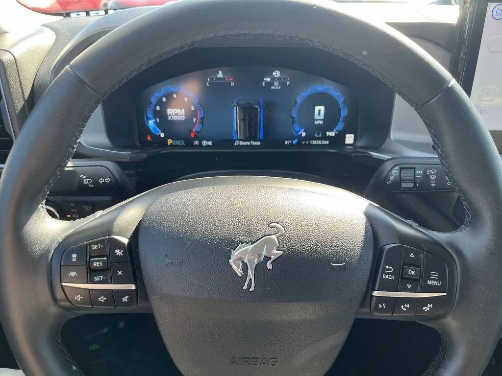 Used 2025 Blue Ford Outer Banks image 14