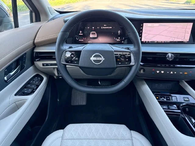 New 2026 Champagne Silver Metallic Nissan Platinum image 19