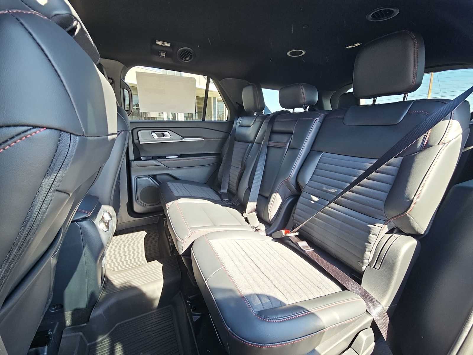 New 2026 Agate Black Metallic Ford ST-Line image 14
